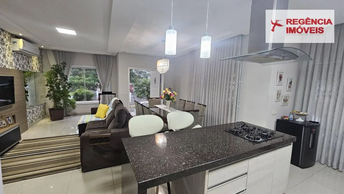 Foto 6 de Casa com 3 quartos à venda, 660m2 em Sao Francisco Do Sul - SC