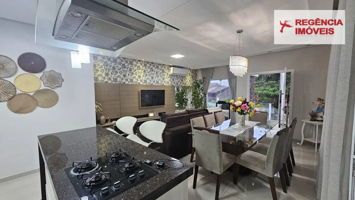 Foto 3 de Casa com 3 quartos à venda, 660m2 em Sao Francisco Do Sul - SC