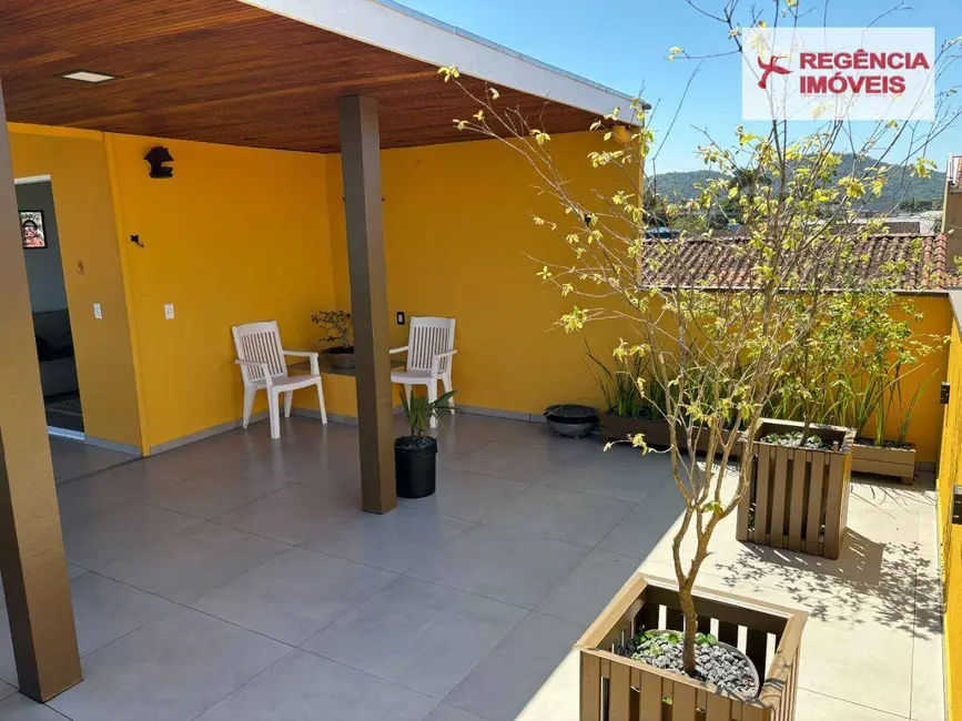 Foto 5 de Casa com 4 quartos à venda, 435m2 em Ubatuba, Sao Francisco Do Sul - SC