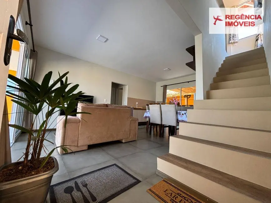 Foto 3 de Casa com 4 quartos à venda, 435m2 em Ubatuba, Sao Francisco Do Sul - SC