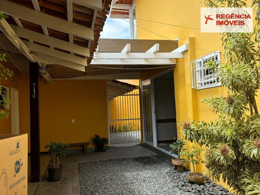 Foto 7 de Casa com 4 quartos à venda, 435m2 em Ubatuba, Sao Francisco Do Sul - SC