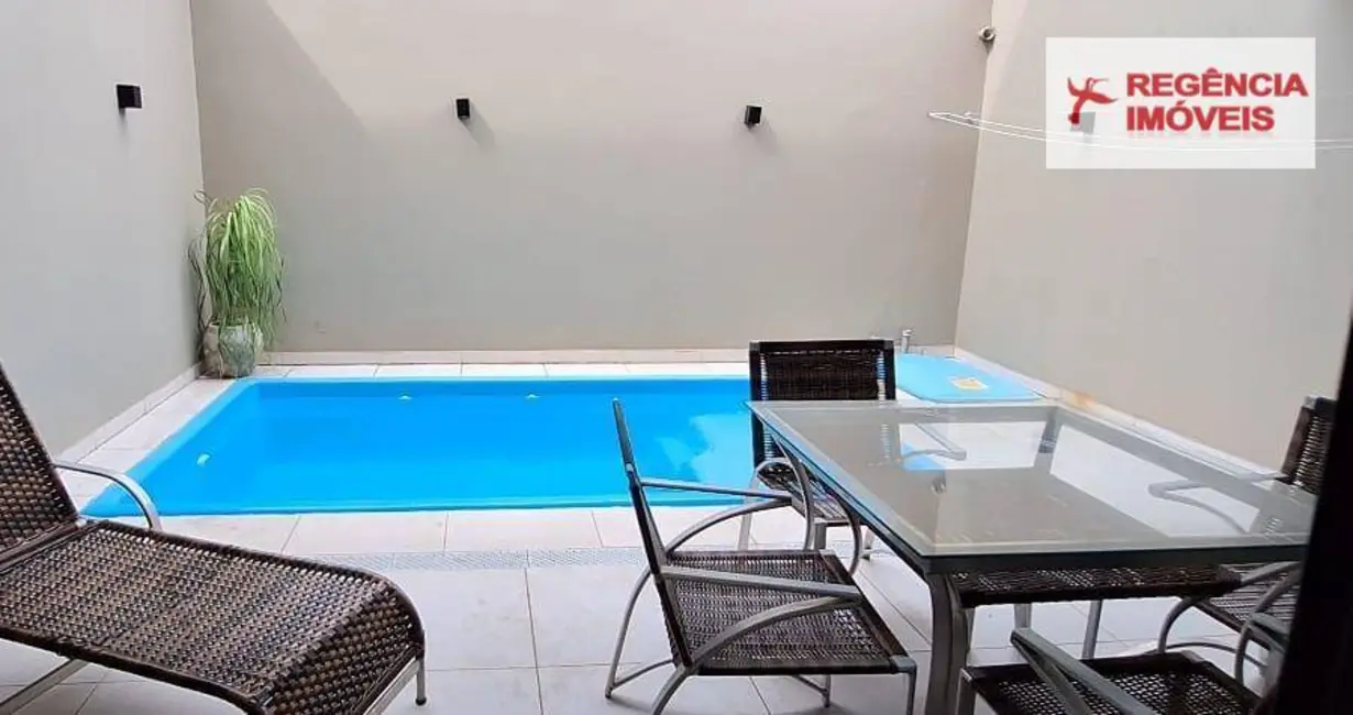 Foto 2 de Casa com 4 quartos à venda, 126m2 em Sao Francisco Do Sul - SC