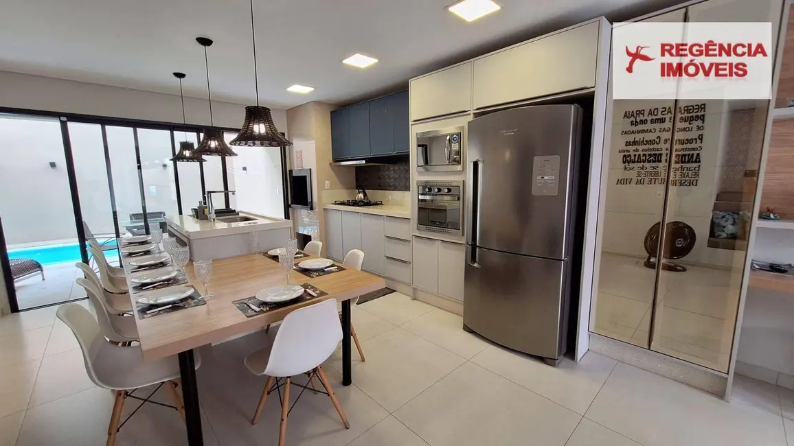 Foto 1 de Casa com 4 quartos à venda, 126m2 em Sao Francisco Do Sul - SC
