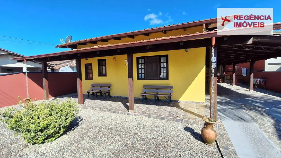 Foto 1 de Casa com 4 quartos à venda, 363m2 em Sao Francisco Do Sul - SC