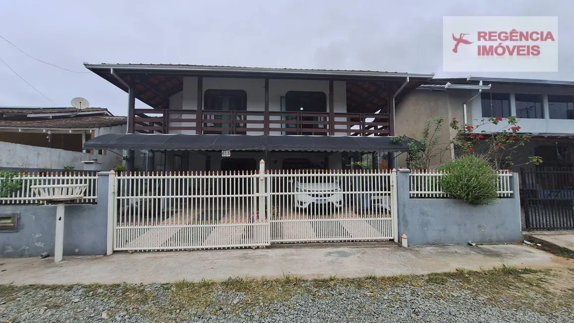 Foto 1 de Casa com 4 quartos à venda, 206m2 em Sao Francisco Do Sul - SC