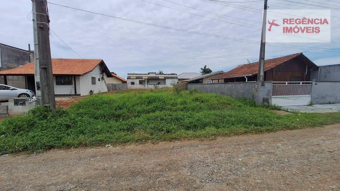 Foto 1 de Terreno / Lote à venda, 375m2 em Sao Francisco Do Sul - SC