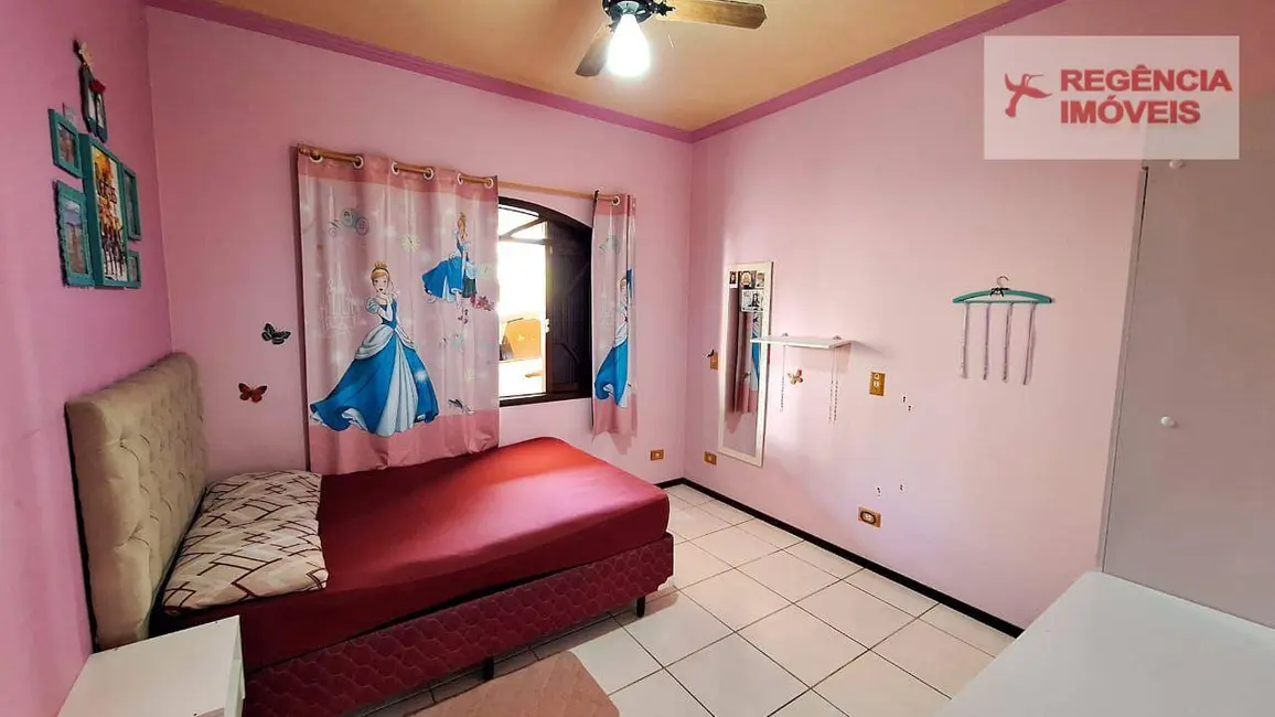 Foto 8 de Casa com 4 quartos à venda, 493m2 em Sao Francisco Do Sul - SC