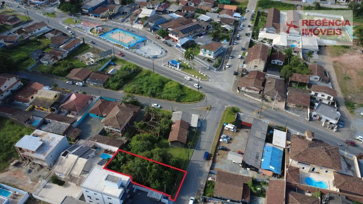 Foto 3 de Terreno / Lote à venda, 393m2 em Sao Francisco Do Sul - SC