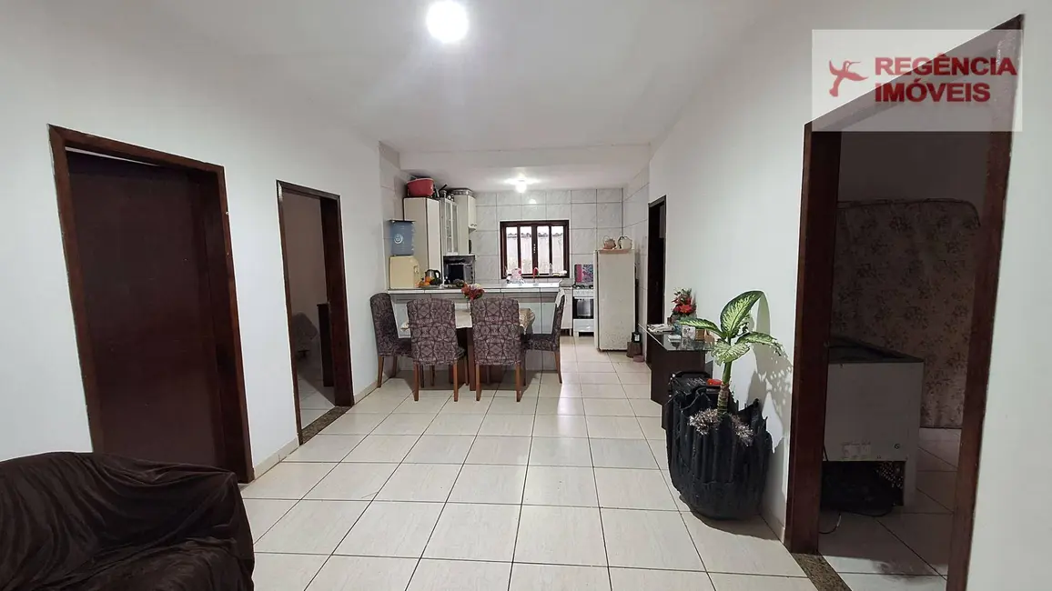 Foto 2 de Casa com 5 quartos à venda, 437m2 em Sao Francisco Do Sul - SC
