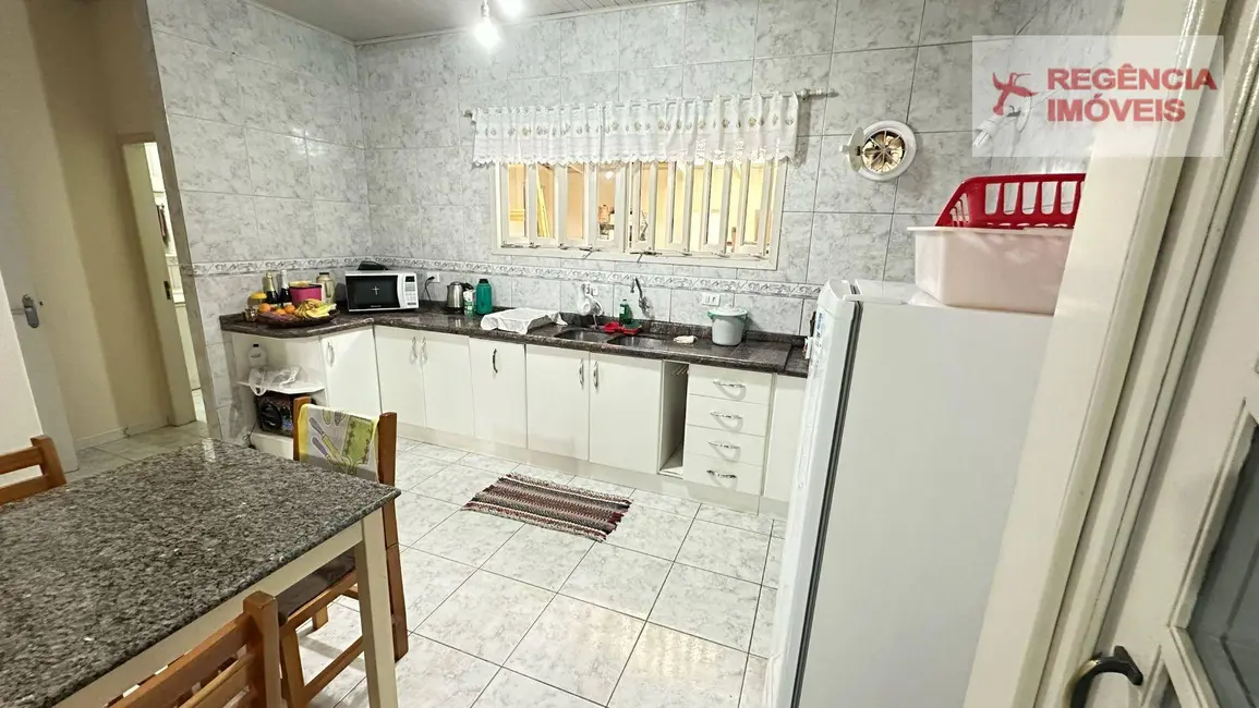 Foto 3 de Casa com 4 quartos à venda, 300m2 em Sao Francisco Do Sul - SC
