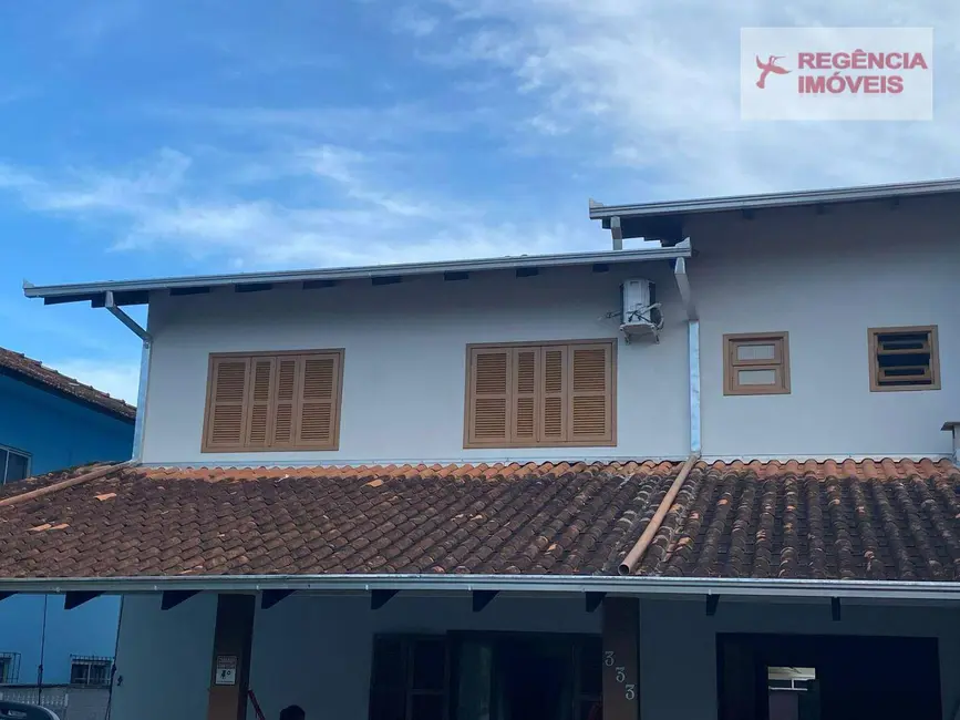 Foto 3 de Casa com 6 quartos à venda, 330m2 em Ubatuba, Sao Francisco Do Sul - SC