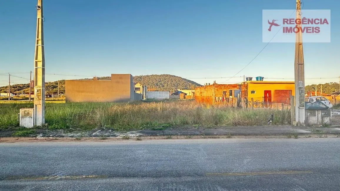 Foto 1 de Terreno / Lote à venda, 360m2 em Sao Francisco Do Sul - SC