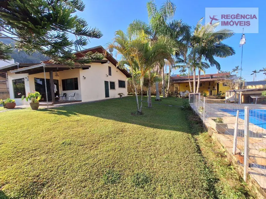 Foto 1 de Casa com 2 quartos à venda, 720m2 em Sao Francisco Do Sul - SC