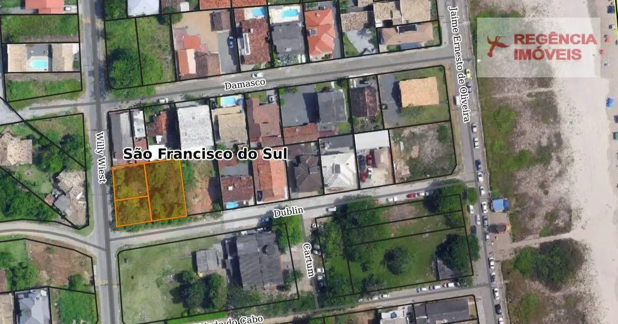 Foto 2 de Terreno / Lote à venda, 647m2 em Sao Francisco Do Sul - SC