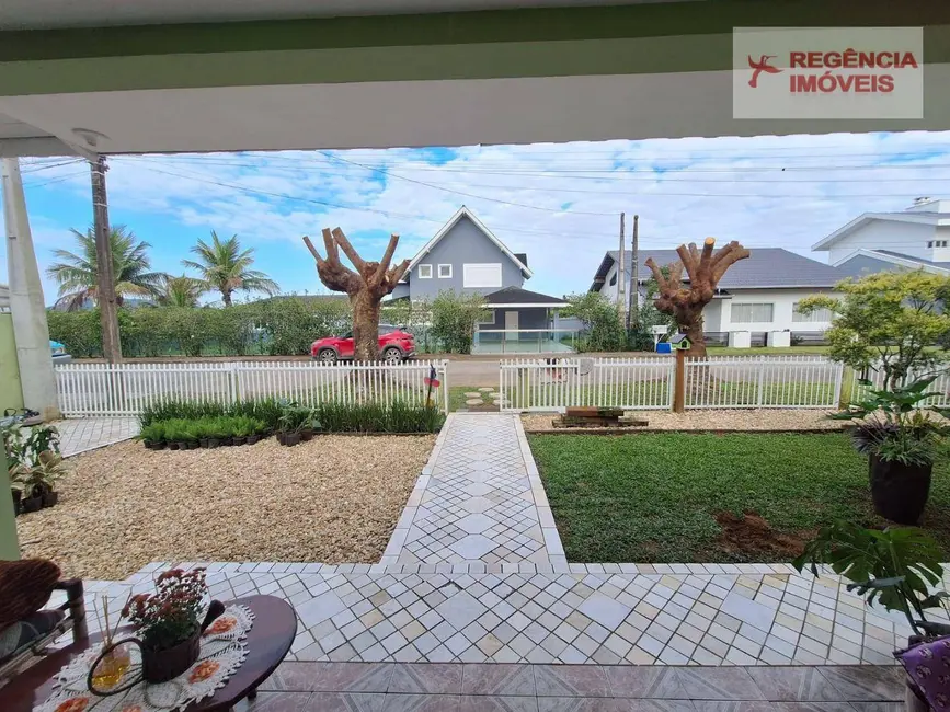 Foto 2 de Casa com 3 quartos à venda, 357m2 em Sao Francisco Do Sul - SC