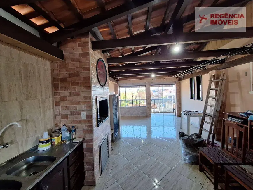 Foto 2 de Casa com 5 quartos à venda, 288m2 em Sao Francisco Do Sul - SC