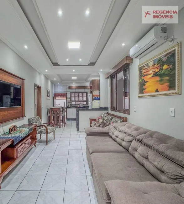 Foto 3 de Casa com 3 quartos à venda, 252m2 em Sao Francisco Do Sul - SC