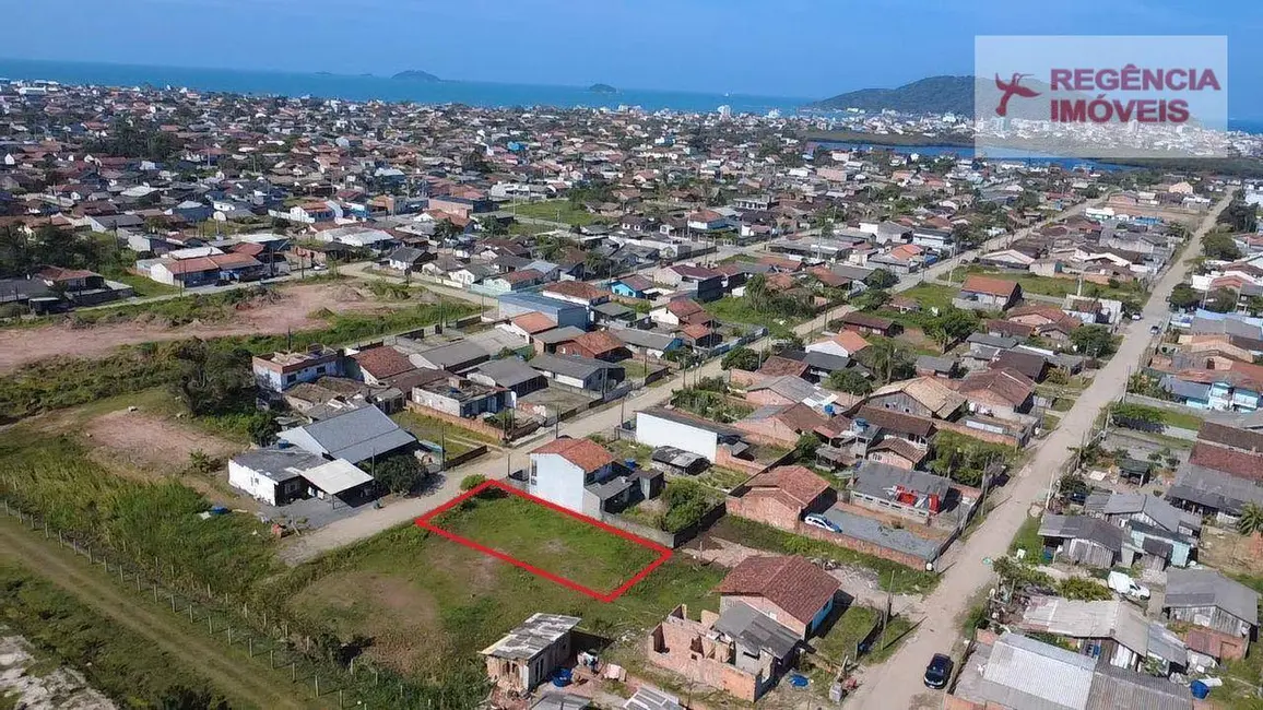 Foto 3 de Terreno / Lote à venda, 300m2 em Sao Francisco Do Sul - SC