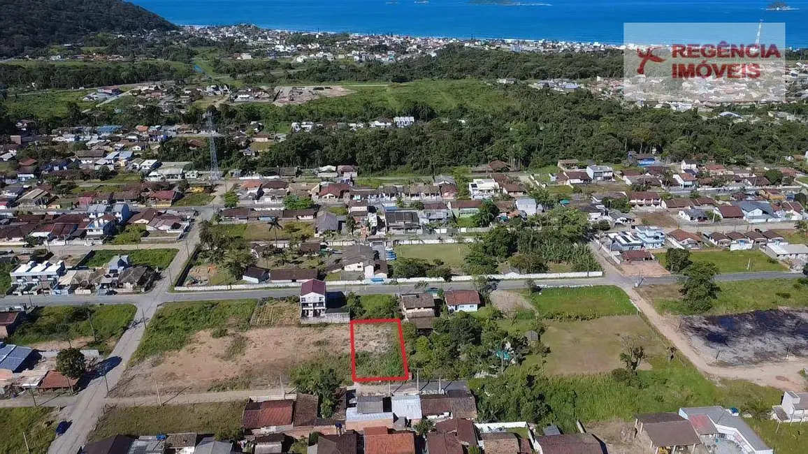 Foto 1 de Terreno / Lote à venda, 424m2 em Sao Francisco Do Sul - SC