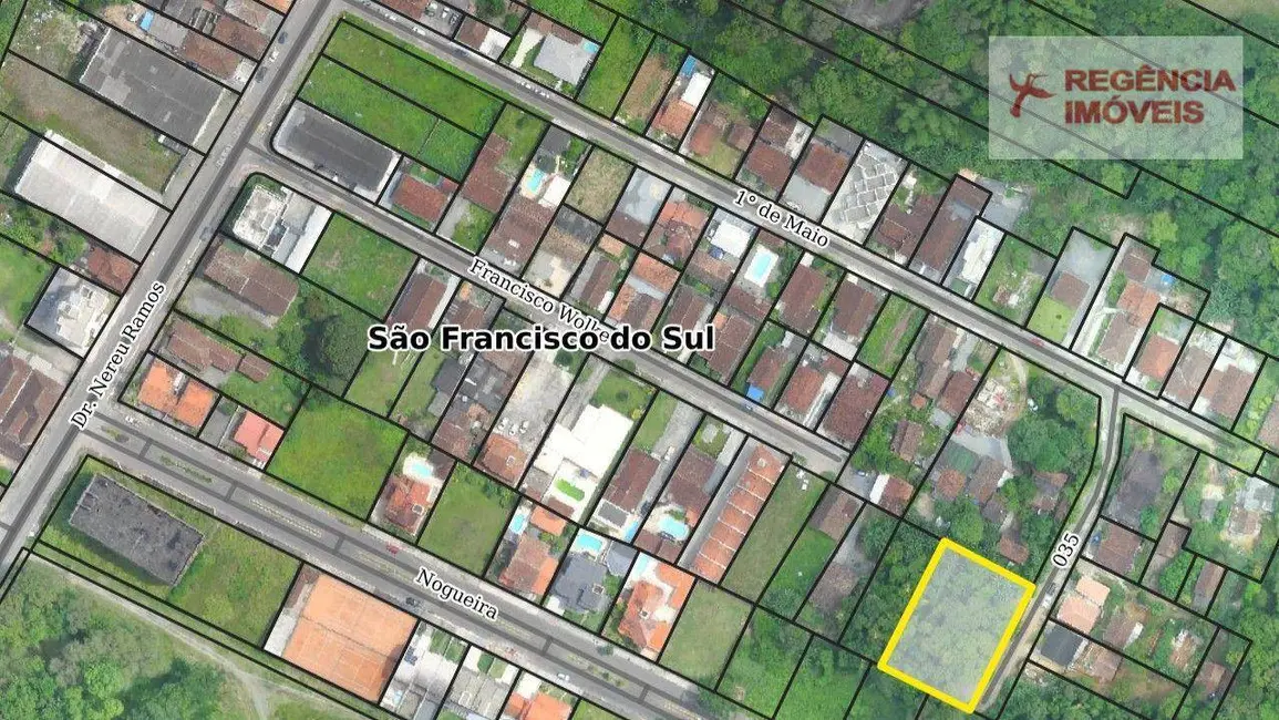 Foto 2 de Terreno / Lote à venda, 750m2 em Sao Francisco Do Sul - SC