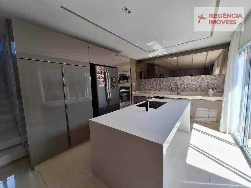 Foto 4 de Casa com 4 quartos à venda, 252m2 em Sao Francisco Do Sul - SC