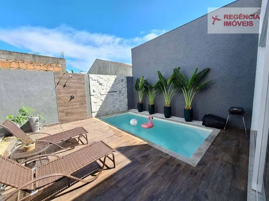 Foto 2 de Casa com 4 quartos à venda, 252m2 em Sao Francisco Do Sul - SC