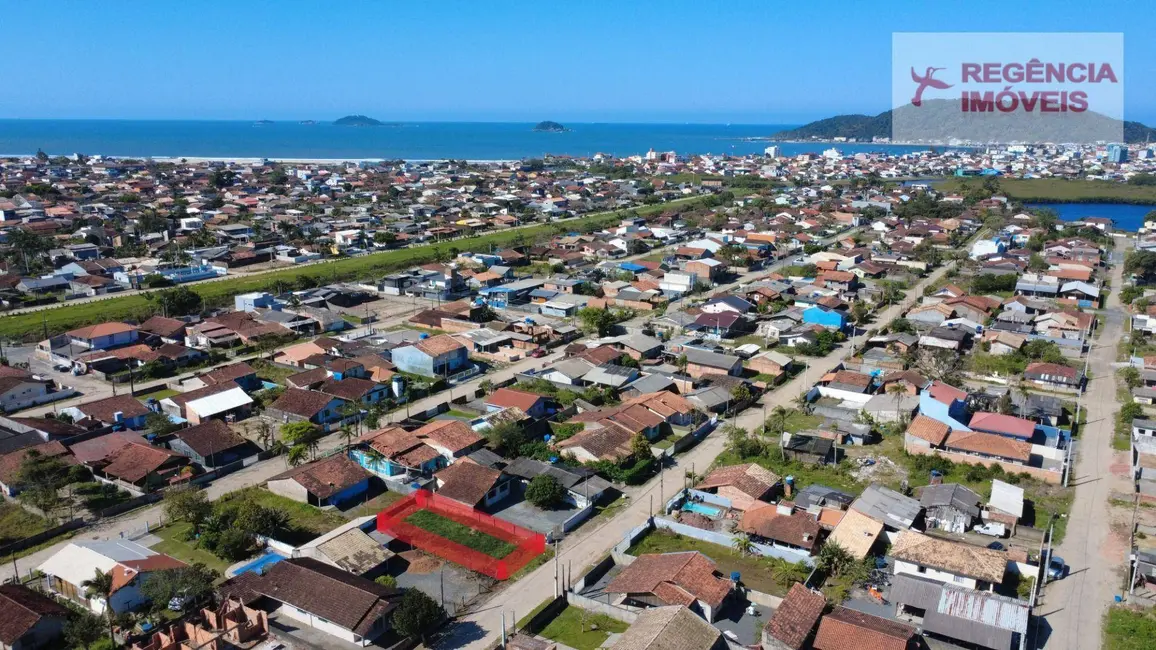 Foto 2 de Terreno / Lote à venda, 300m2 em Sao Francisco Do Sul - SC