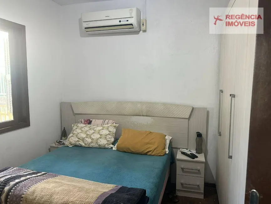 Casa com 3 quartos à venda, 252m2 em Sao Francisco Do Sul - SC - imagem 9 Foto 9 de Casa com 3 quartos à venda, 252m2 em Sao Francisco Do Sul - SC