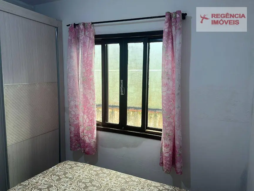 Casa com 3 quartos à venda, 252m2 em Sao Francisco Do Sul - SC - imagem 8 Foto 8 de Casa com 3 quartos à venda, 252m2 em Sao Francisco Do Sul - SC