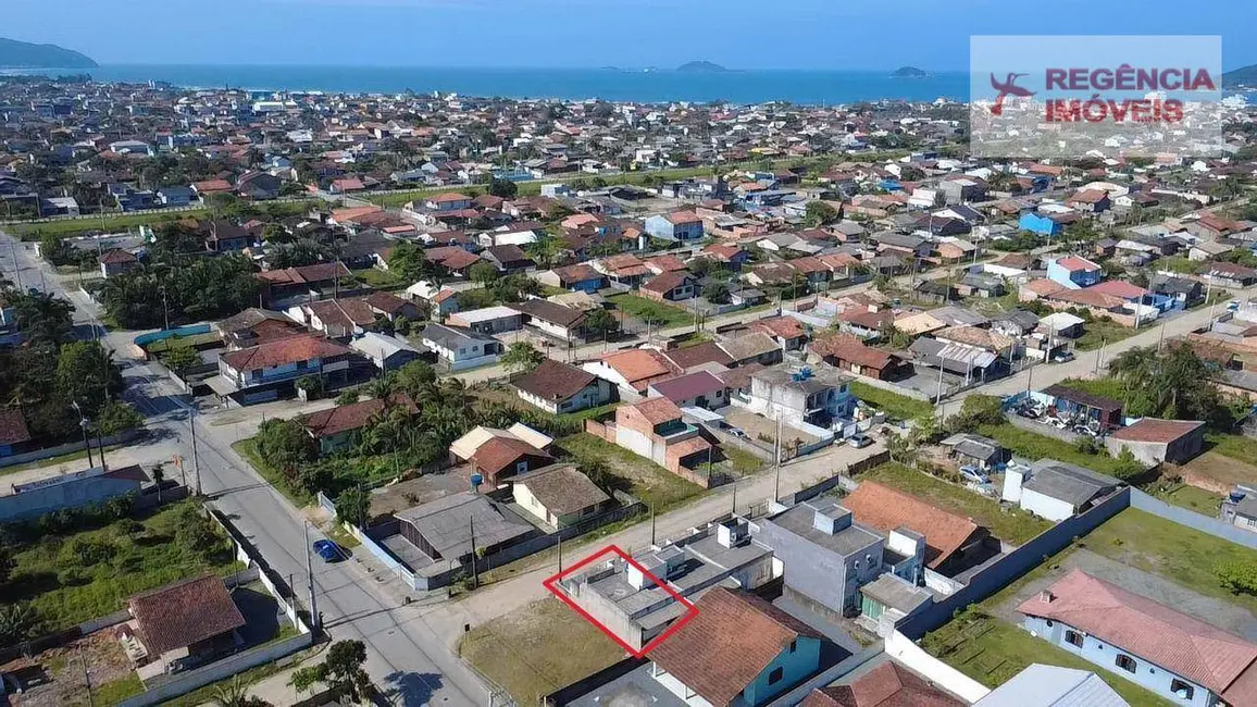 Foto 1 de Casa com 2 quartos à venda, 78m2 em Sao Francisco Do Sul - SC