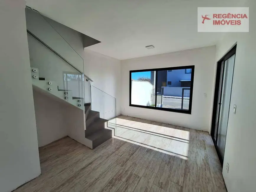 Foto 2 de Casa com 3 quartos à venda, 100m2 em Sao Francisco Do Sul - SC