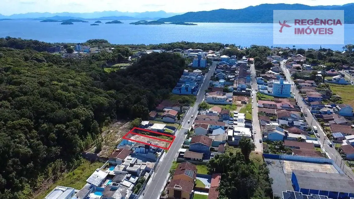 Foto 3 de Terreno / Lote à venda, 403m2 em Sao Francisco Do Sul - SC