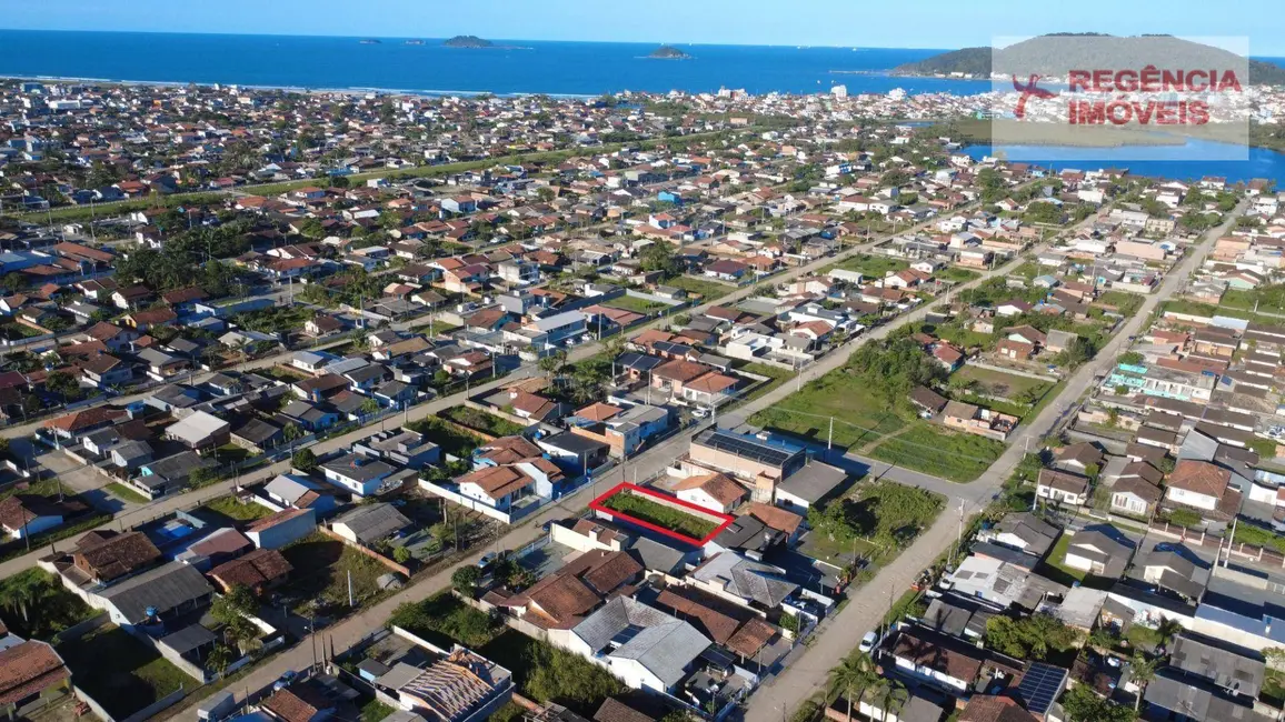 Foto 1 de Terreno / Lote à venda, 300m2 em Sao Francisco Do Sul - SC