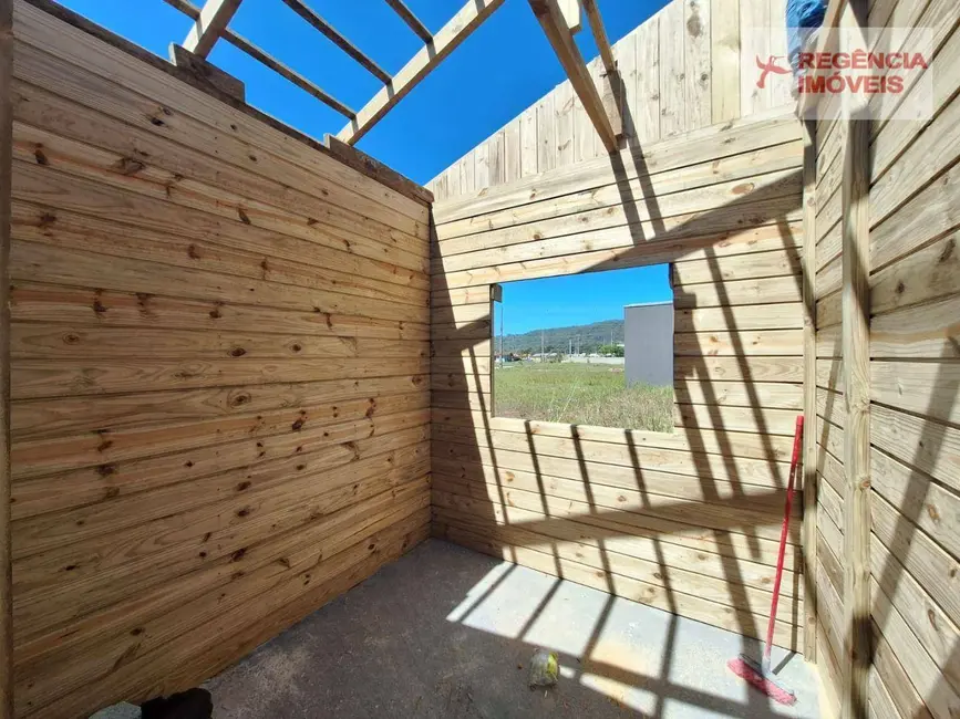 Foto 2 de Casa com 2 quartos à venda, 360m2 em Sao Francisco Do Sul - SC
