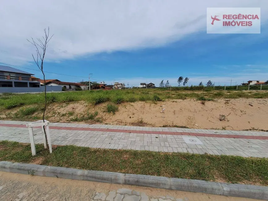 Foto 1 de Terreno / Lote à venda, 360m2 em Sao Francisco Do Sul - SC