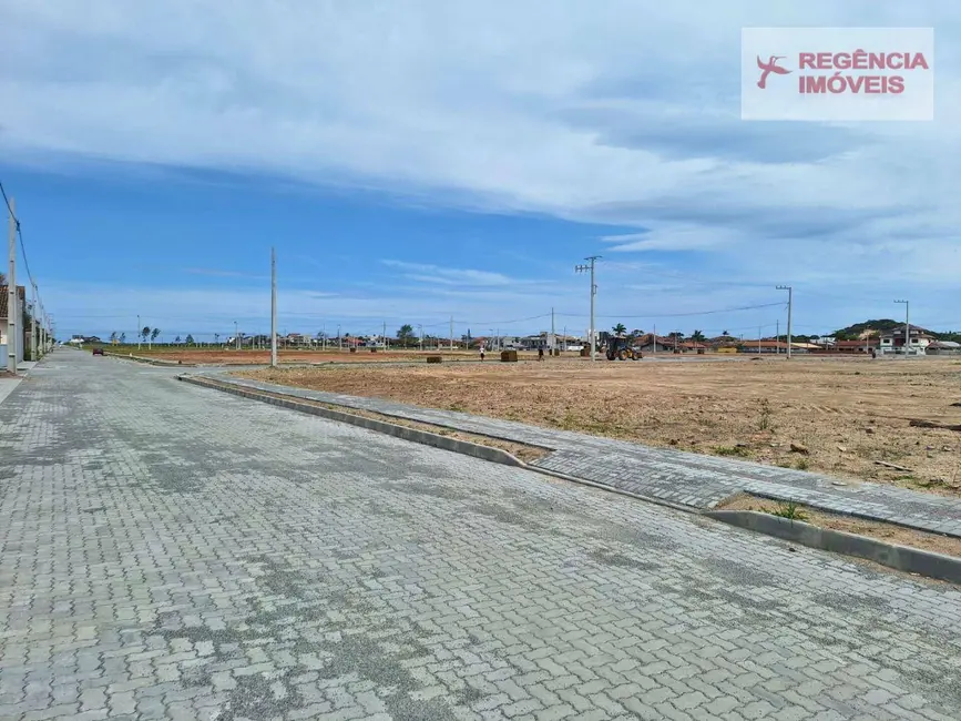 Foto 2 de Terreno / Lote à venda, 360m2 em Sao Francisco Do Sul - SC