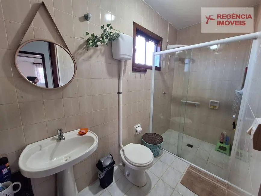 Foto 9 de Casa com 8 quartos à venda, 312m2 em Sao Francisco Do Sul - SC