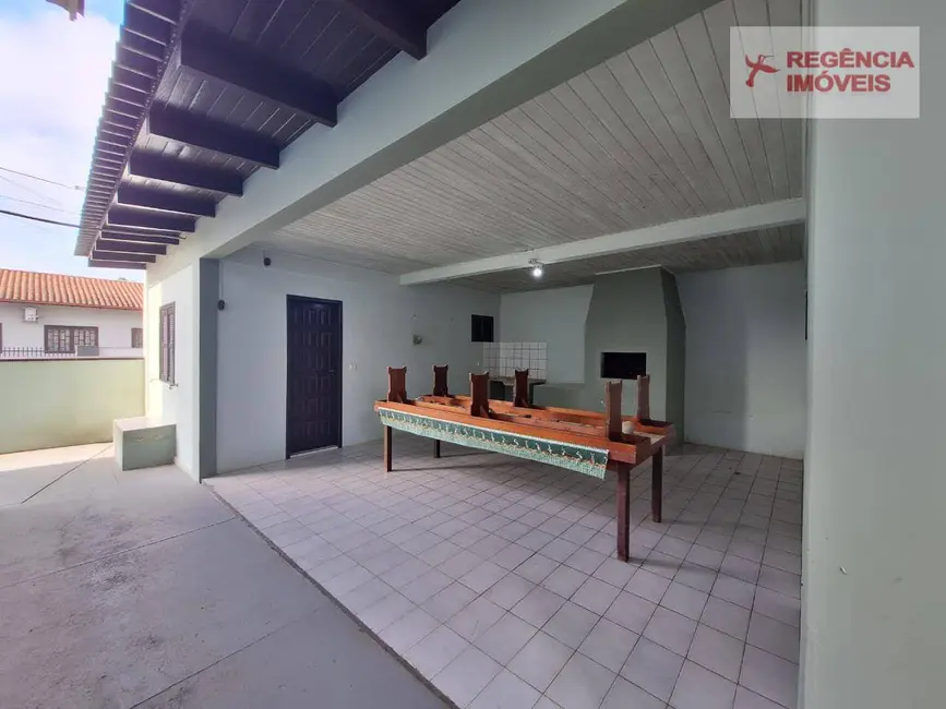 Casa com 8 quartos à venda, 312m2 em Sao Francisco Do Sul - SC - imagem 3 Foto 3 de Casa com 8 quartos à venda, 312m2 em Sao Francisco Do Sul - SC