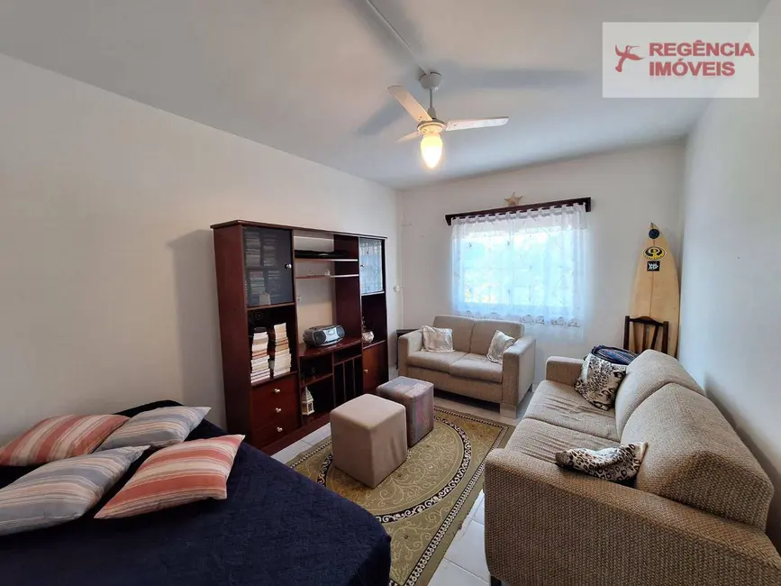 Casa com 8 quartos à venda, 312m2 em Sao Francisco Do Sul - SC - imagem 4 Foto 4 de Casa com 8 quartos à venda, 312m2 em Sao Francisco Do Sul - SC