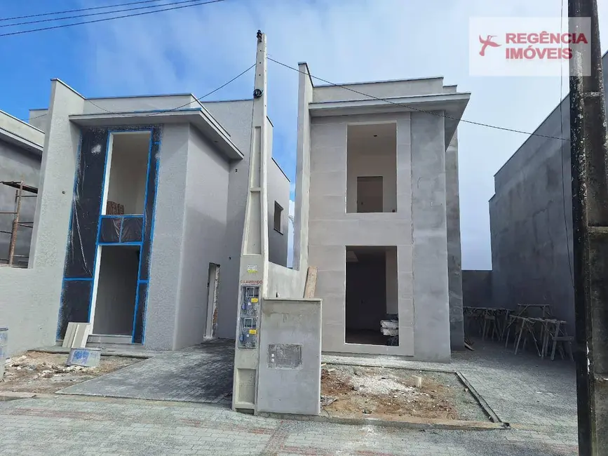 Foto 1 de Casa com 2 quartos à venda, 102m2 em Sao Francisco Do Sul - SC