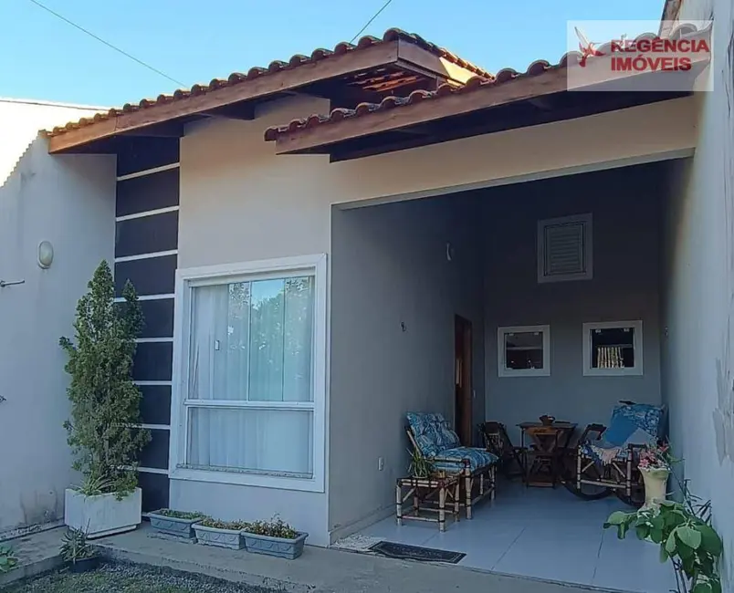Foto 2 de Casa com 2 quartos à venda, 120m2 em Sao Francisco Do Sul - SC