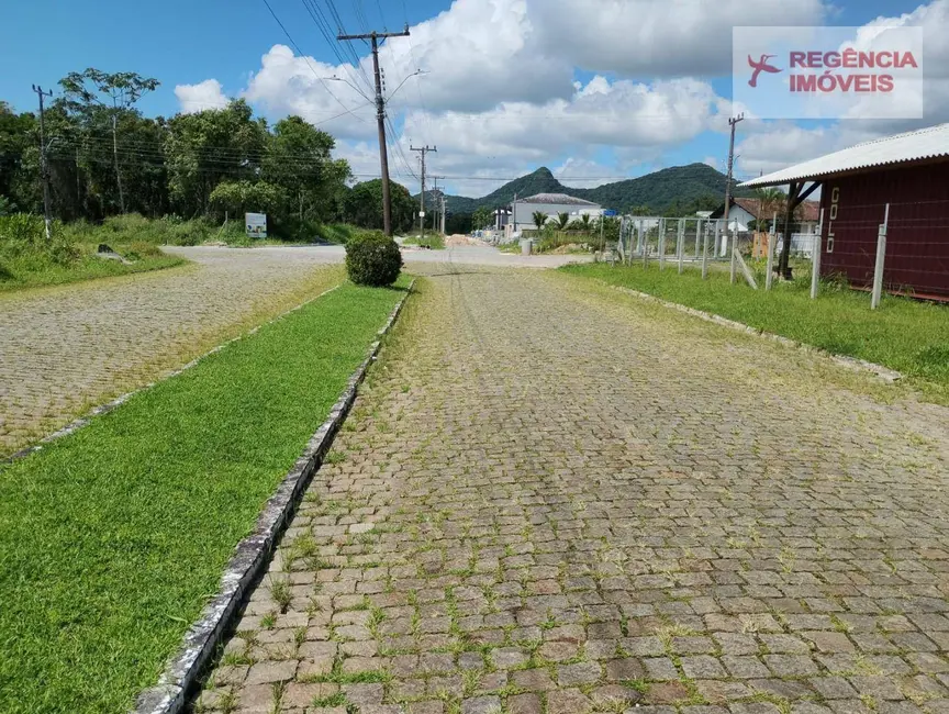 Foto 2 de Terreno / Lote à venda, 450m2 em Sao Francisco Do Sul - SC