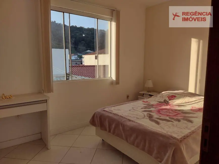 Foto 2 de Casa com 4 quartos à venda, 400m2 em Jardim Janaína, Biguacu - SC