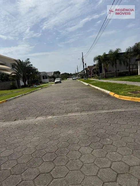 Foto 3 de Terreno / Lote à venda, 448m2 em Sao Francisco Do Sul - SC