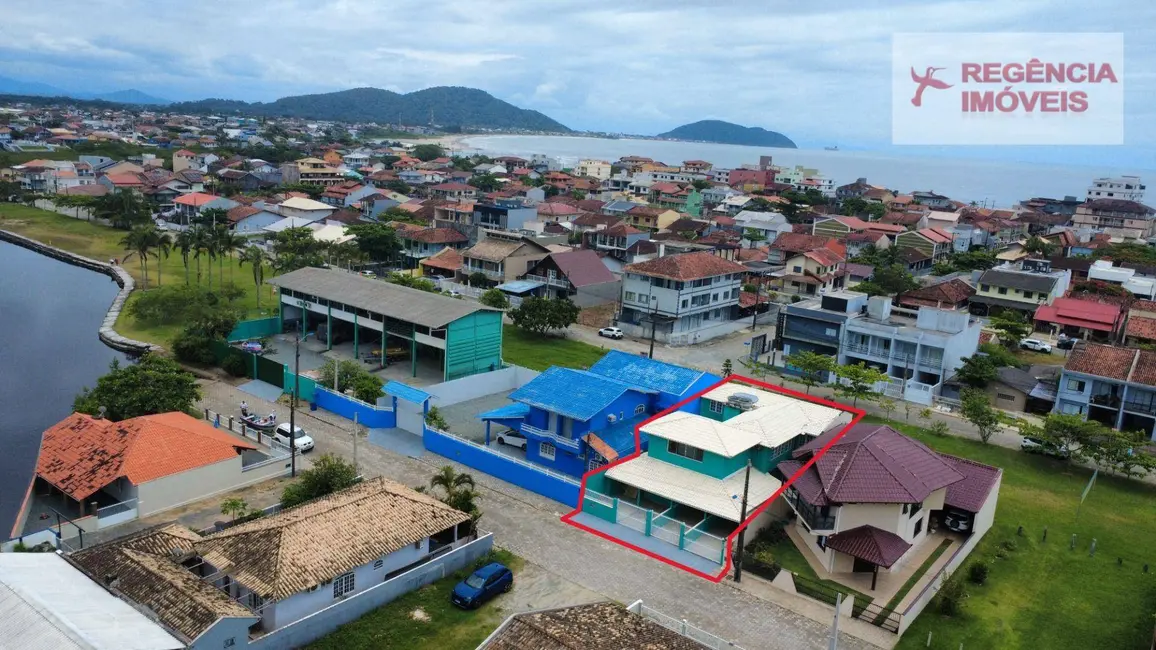 Foto 1 de Casa com 5 quartos à venda, 471m2 em Sao Francisco Do Sul - SC