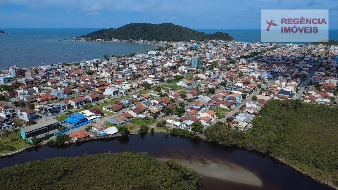 Foto 6 de Casa com 5 quartos à venda, 471m2 em Sao Francisco Do Sul - SC