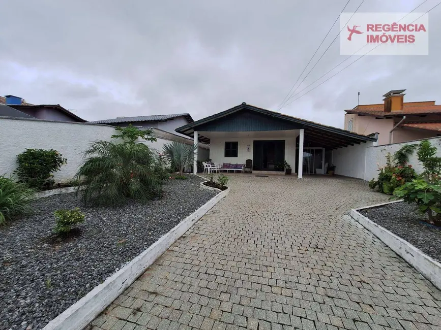 Foto 1 de Casa com 3 quartos à venda, 330m2 em Sao Francisco Do Sul - SC