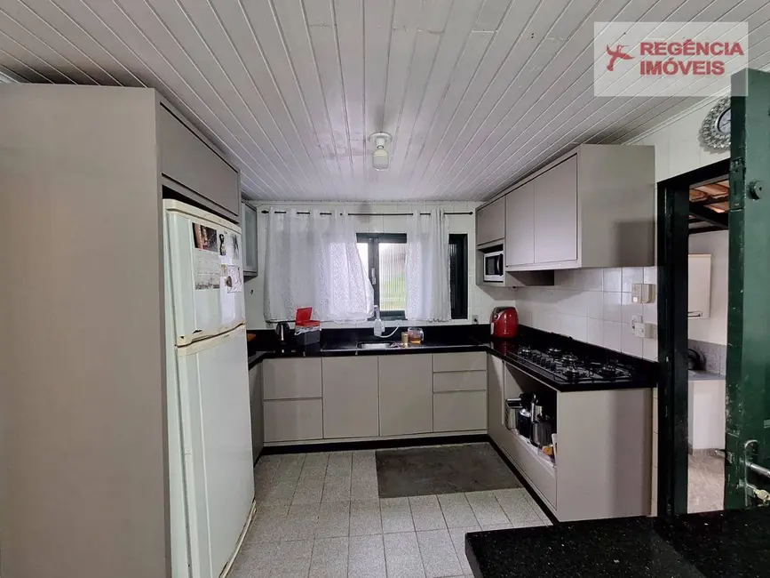 Foto 3 de Casa com 3 quartos à venda, 330m2 em Sao Francisco Do Sul - SC