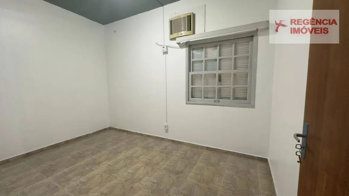 Foto 8 de Casa com 2 quartos para alugar, 80m2 em Sao Francisco Do Sul - SC