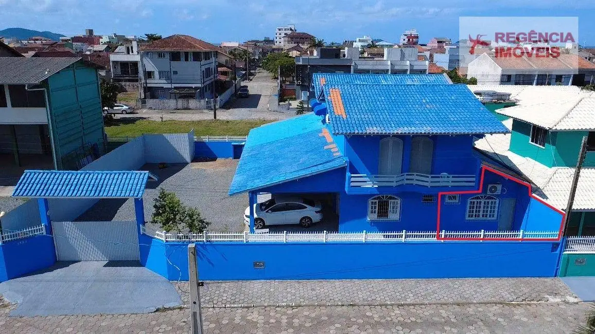 Foto 1 de Casa com 1 quarto para alugar, 60m2 em Sao Francisco Do Sul - SC